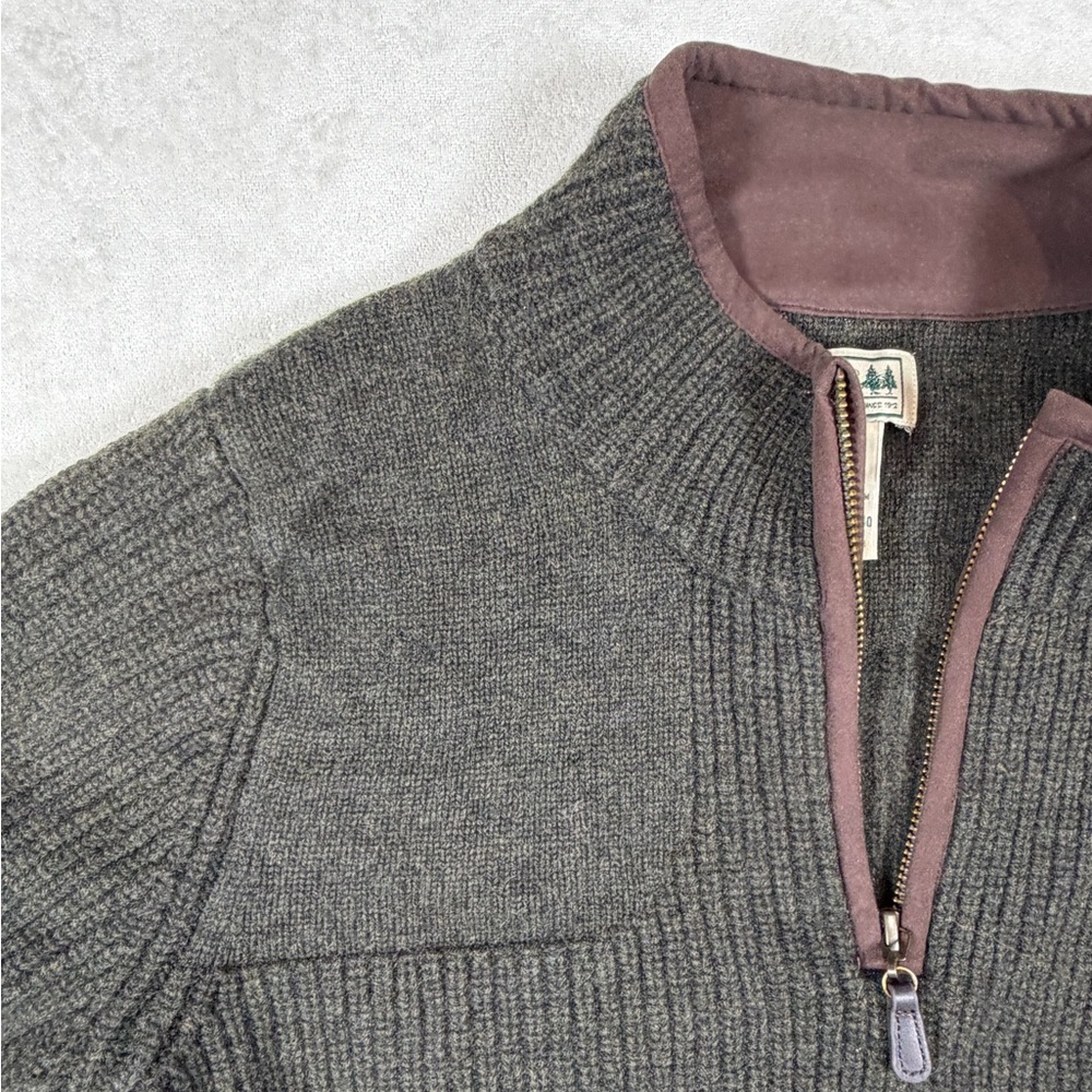 L.L. Bean Men's Size Small Waterfowl 100% Wool Charcoal Zip-Up Sweater - Picture 2 of 10